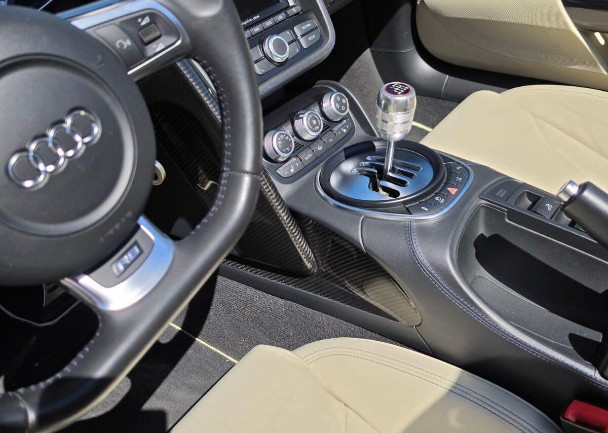 AUDI R8 SPIDER MANUALE – Immagine 2 di 5