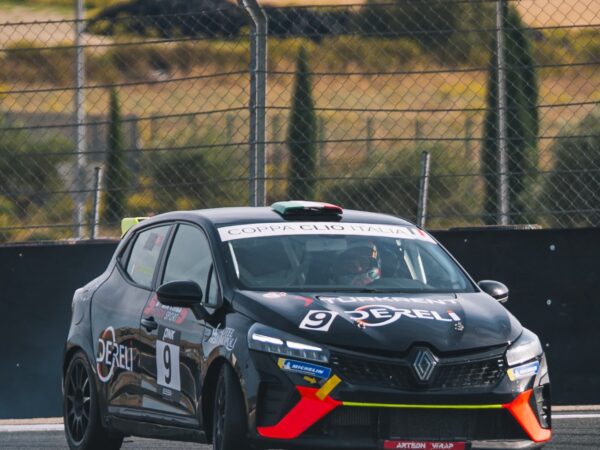 fc33fcd9-0f33-4e81-a90a-896cc30f275c